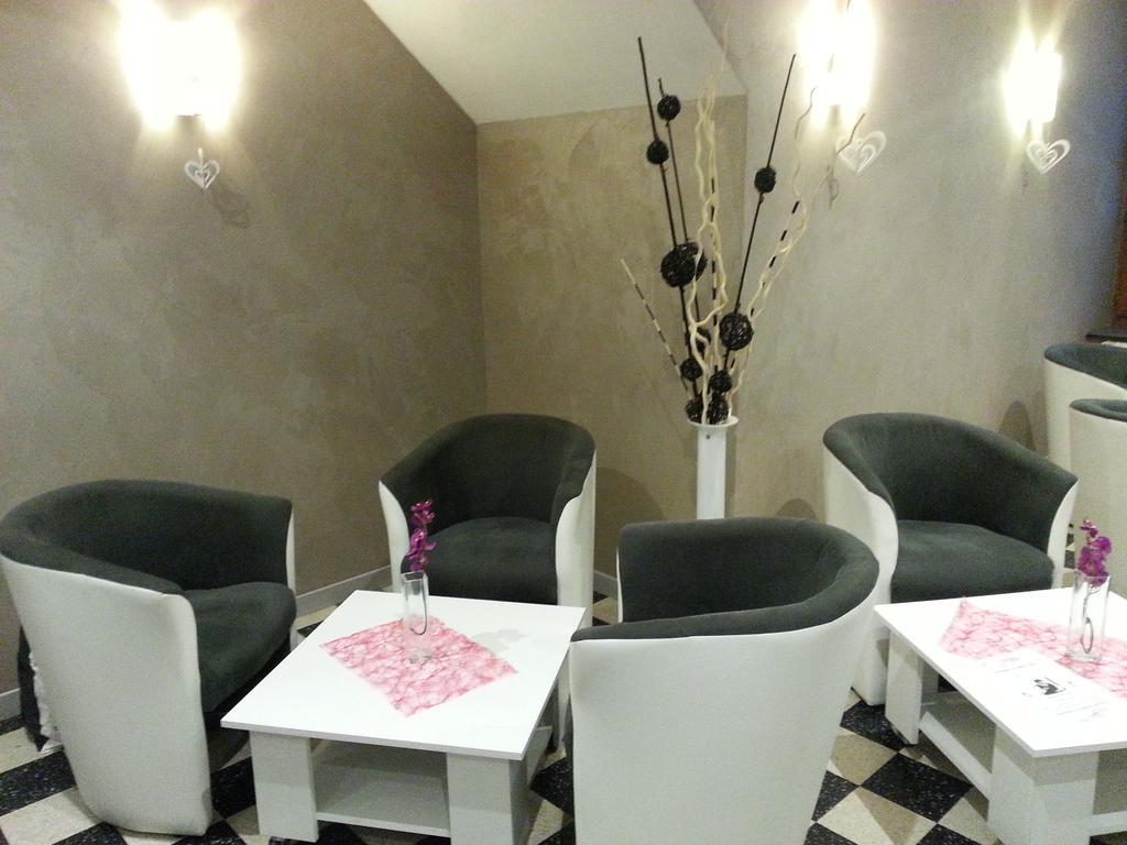 Le Point De Chute Otel Tournavaux Dış mekan fotoğraf