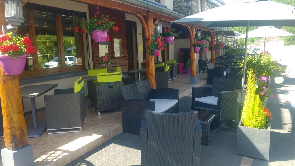 Le Point De Chute Otel Tournavaux Dış mekan fotoğraf