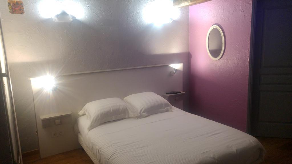Le Point De Chute Otel Tournavaux Dış mekan fotoğraf